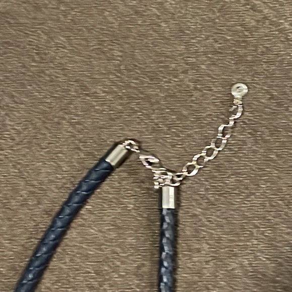 Venezia navy blue necklace with faux crystals and silver trim corded 16-18”💕 - Picture 3 of 6